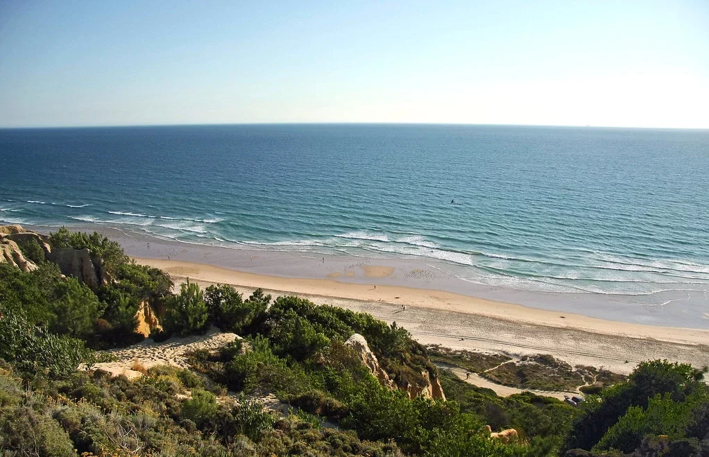 hotel perto da praia da costa da caparica